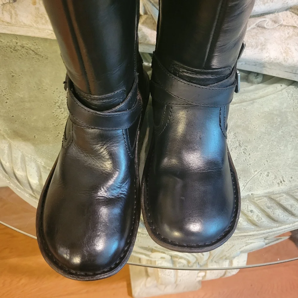 *Sold⛔️Ugg Rosen Tall Leather Boot in Size 6. S/N 1008219  #246 - Picture 11 of 17